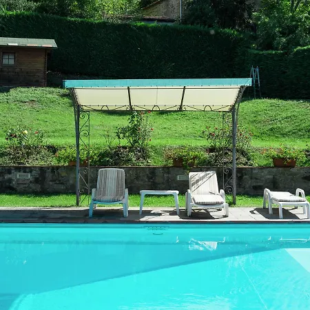 Ricavo Sleeps 10 Pool Wifi וילה